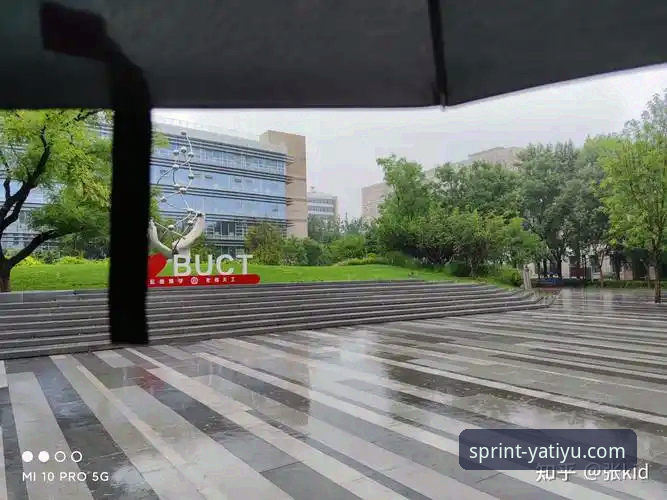 亚体育入口评测详解：安全下载与功能实测指南